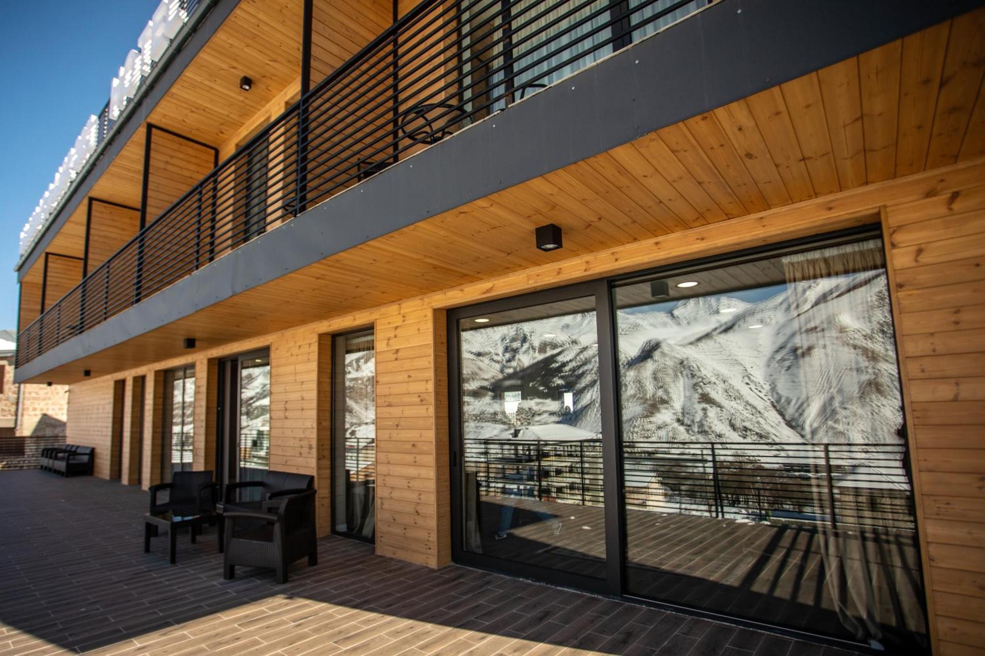 Kazbegi Hotel Grand View Exterior foto